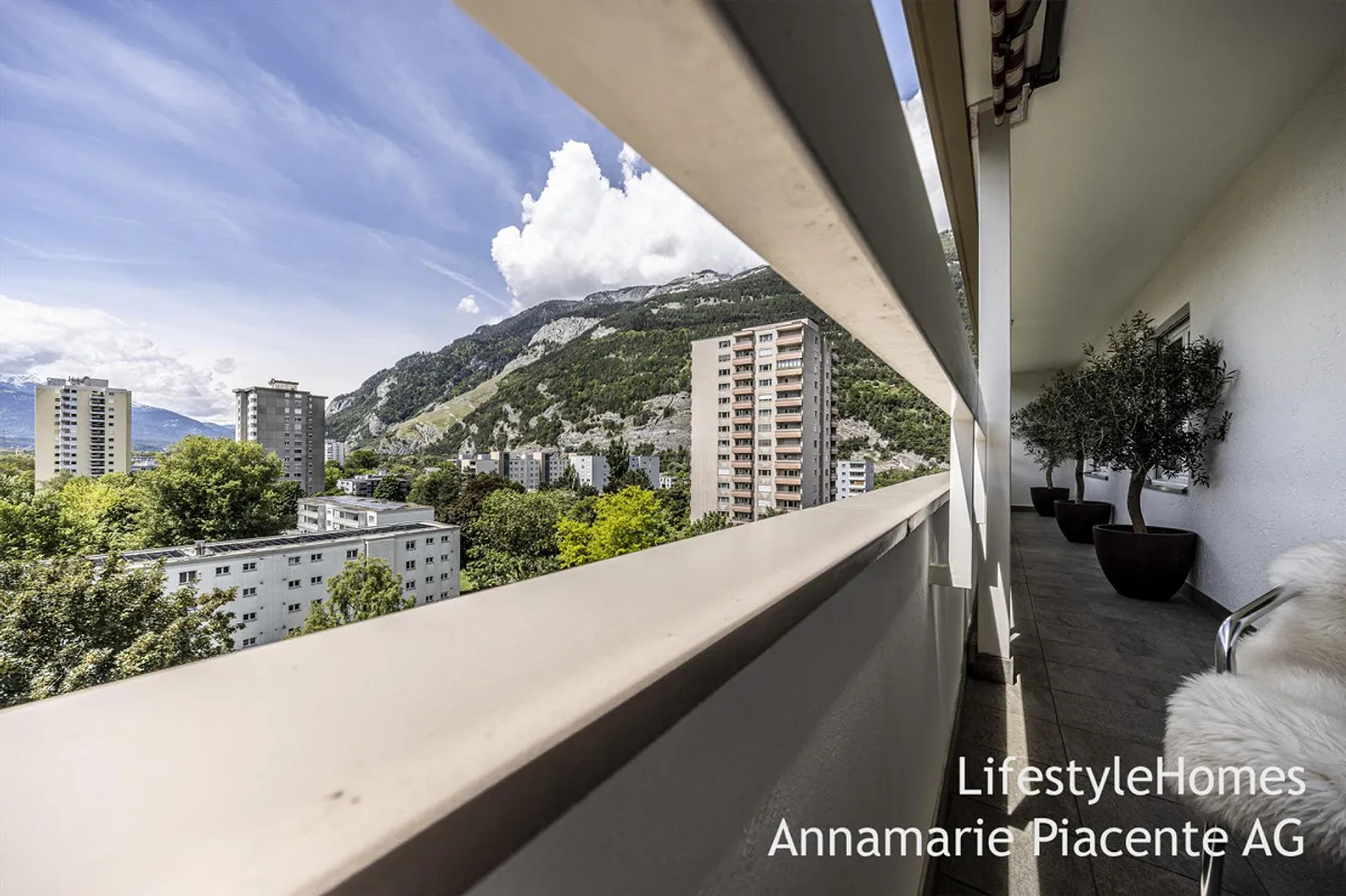 PENTHOUSE APARTMENT - Photo 22 of 46