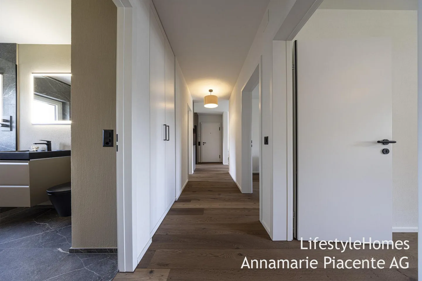 PENTHOUSE APARTMENT - Photo 32 of 46