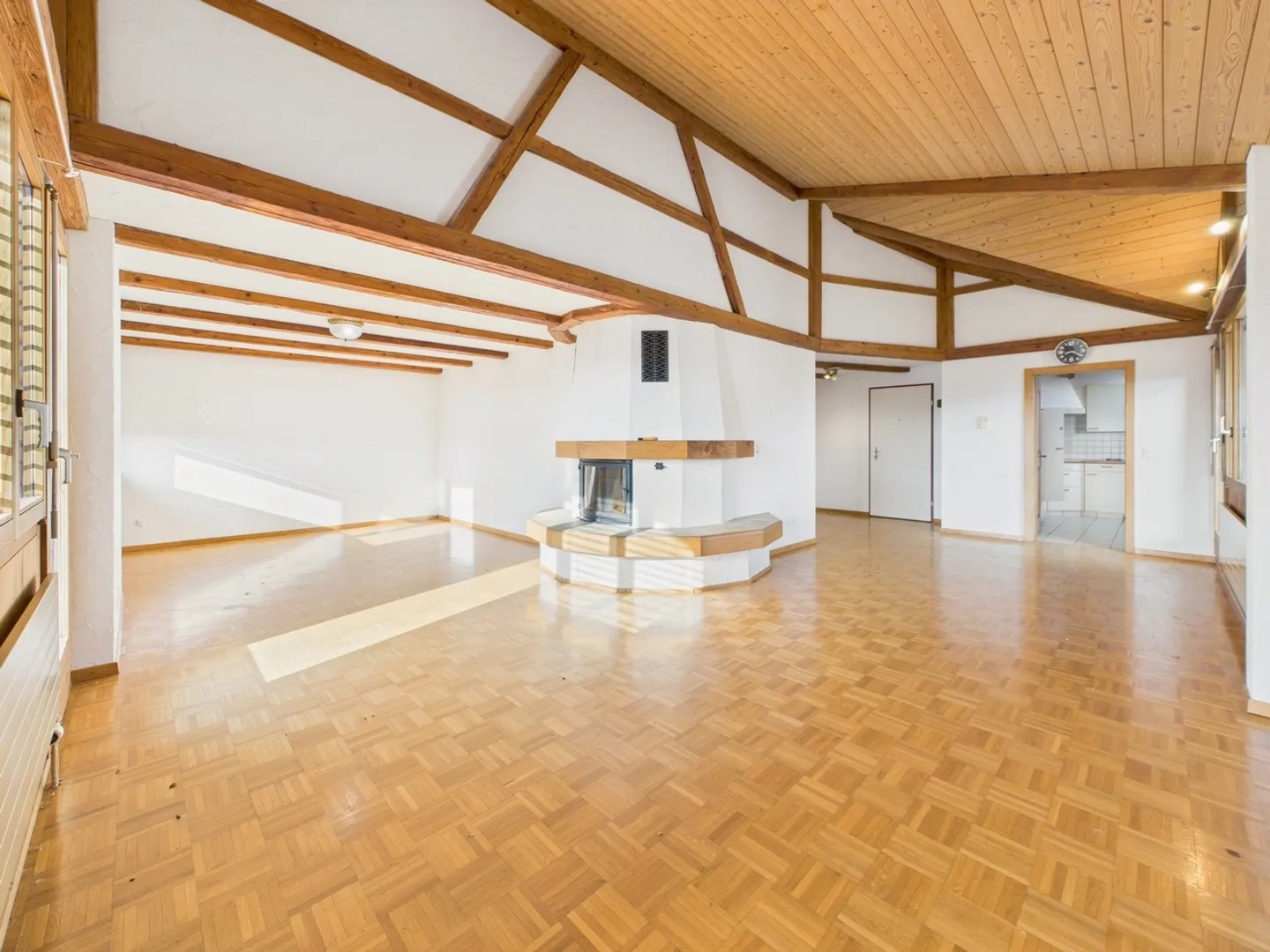 Appartamento 4.5 locali al 3° piano nel centro di Ruswil - Foto 1 di 11