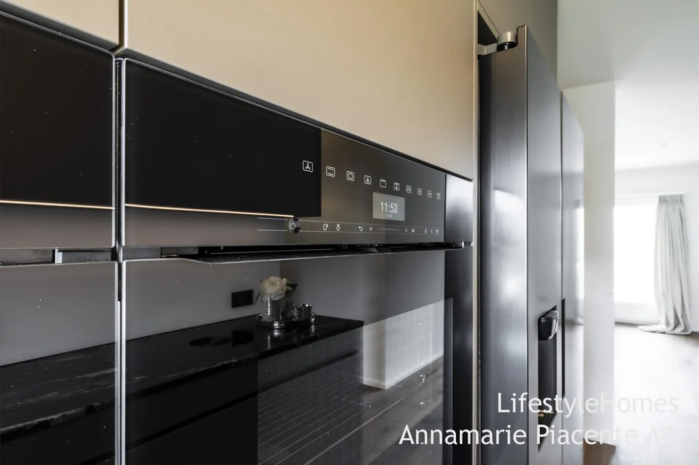 PENTHOUSE APARTMENT - Photo 39 of 46