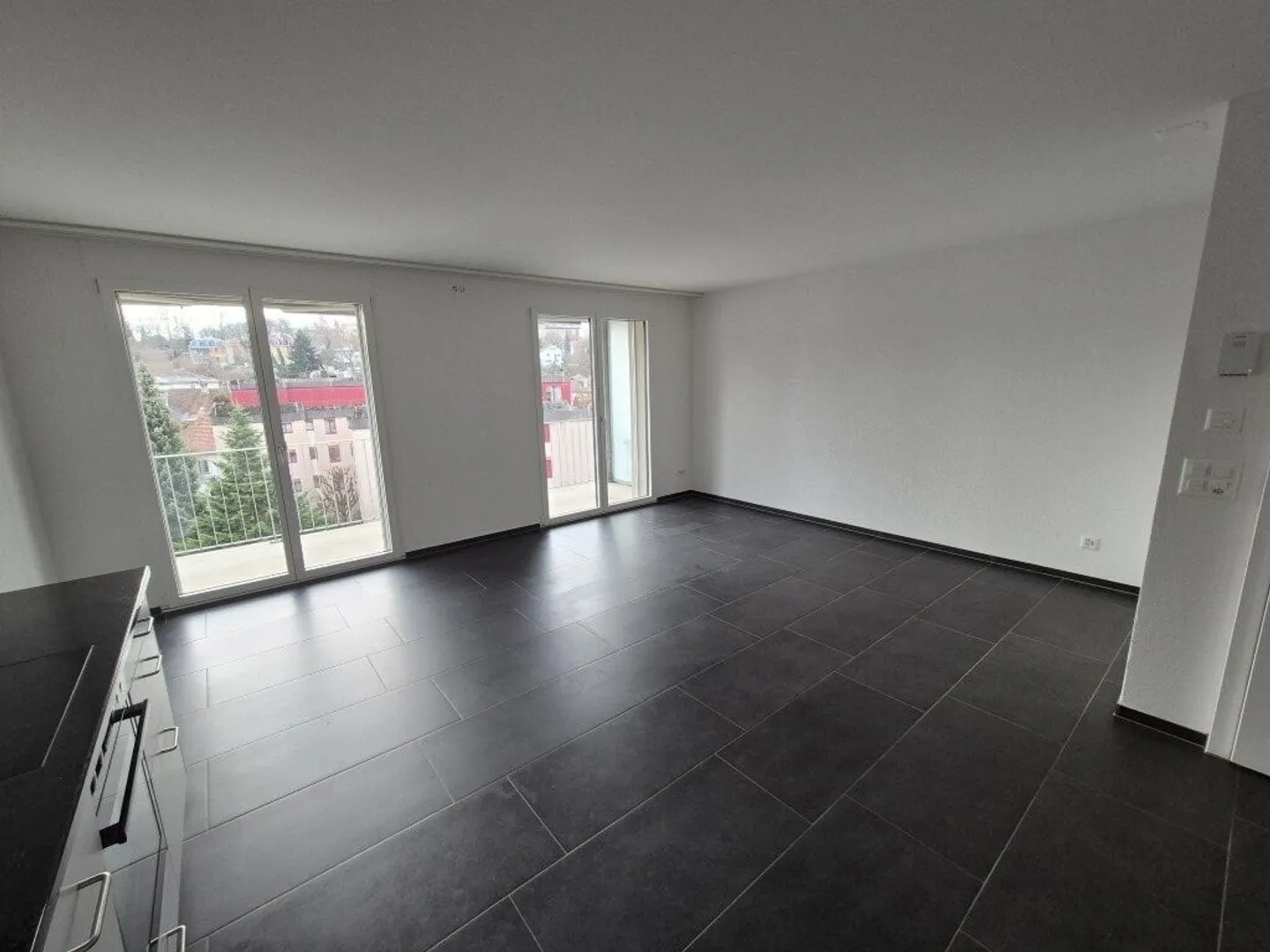 Un appartement moderne de 2,5 pièces dans un emplacement attrayant à Bahnhofstrasse 41a à Burgdorf vous attend - Photo 7 sur 8