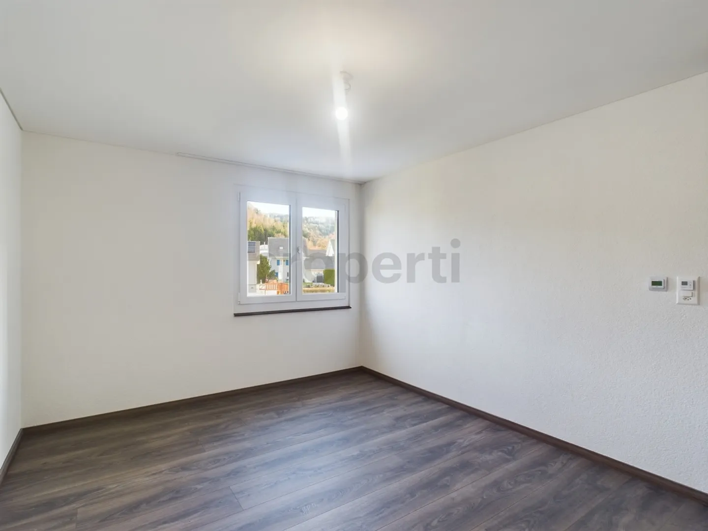 Casa a schiera completamente ristrutturata di 5,5 stanze a Bichelsee - Foto 6 di 11