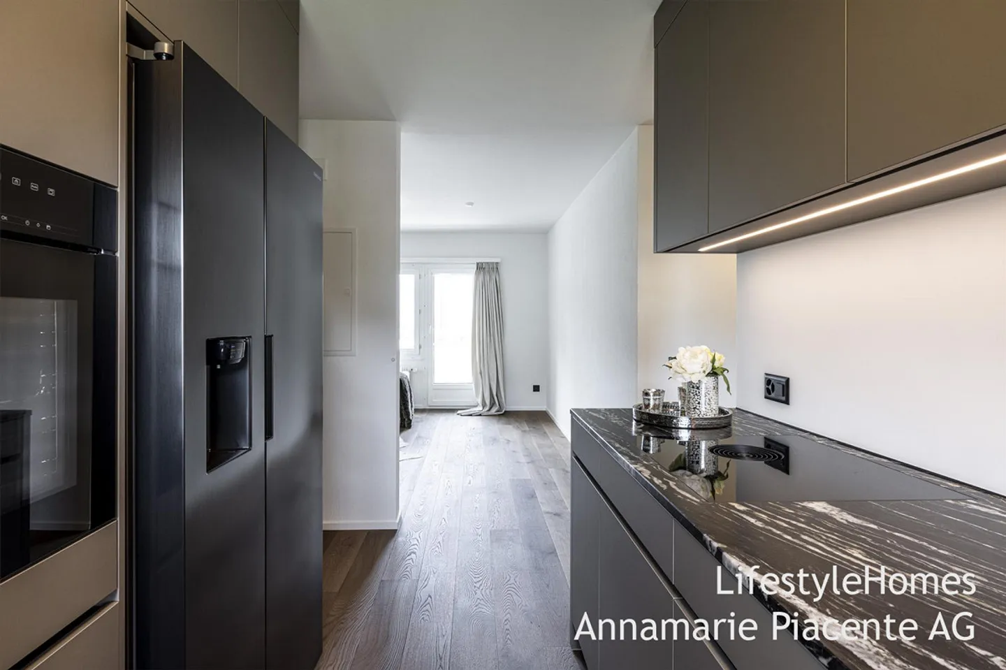 PENTHOUSE APARTMENT - Photo 41 of 46
