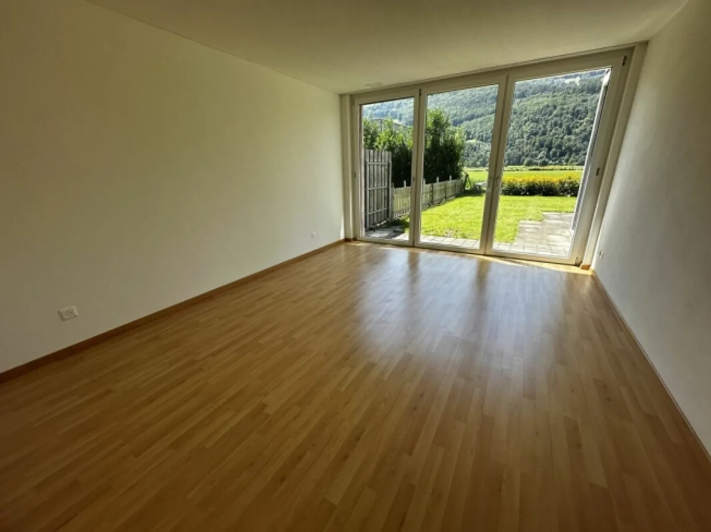 Appartamento giardino 3½ locali in una posizione tranquilla - Foto 4 di 7