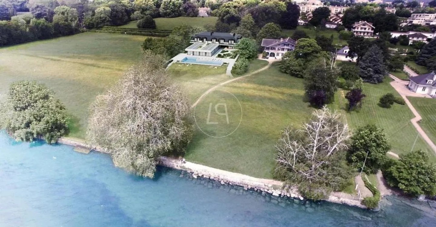 Superbo lotto di 6.500 m2 a piedi nell'acqua, Rolle - Foto 3 di 11