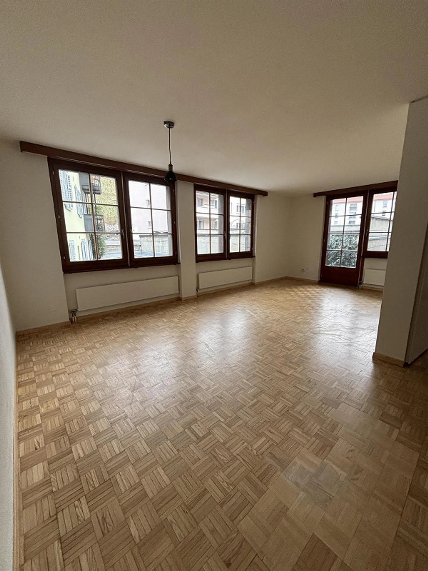 Charmante Wohnung in historischem Gebäude - Foto 4 von 8