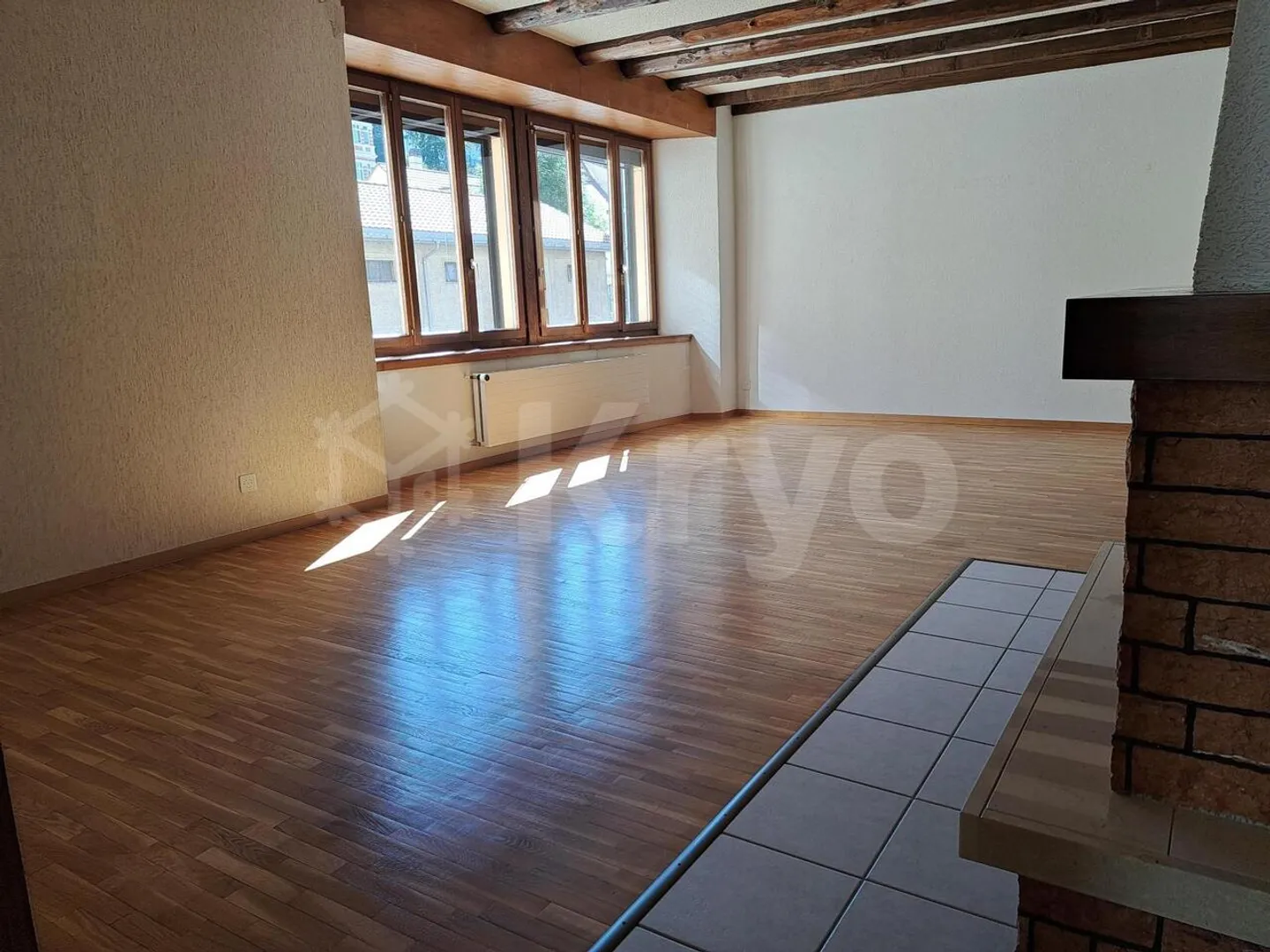 Daniel-Jeanrichard 5 - Appartamento 2,5 locali 75 m2 - Foto 4 di 9