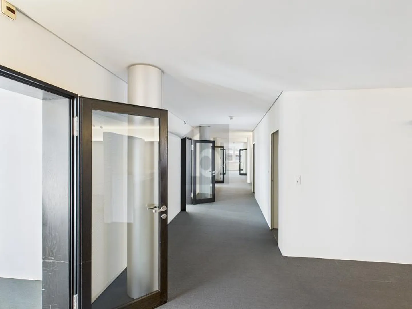 Modernes Büro im Zentrum - Foto 1 von 6