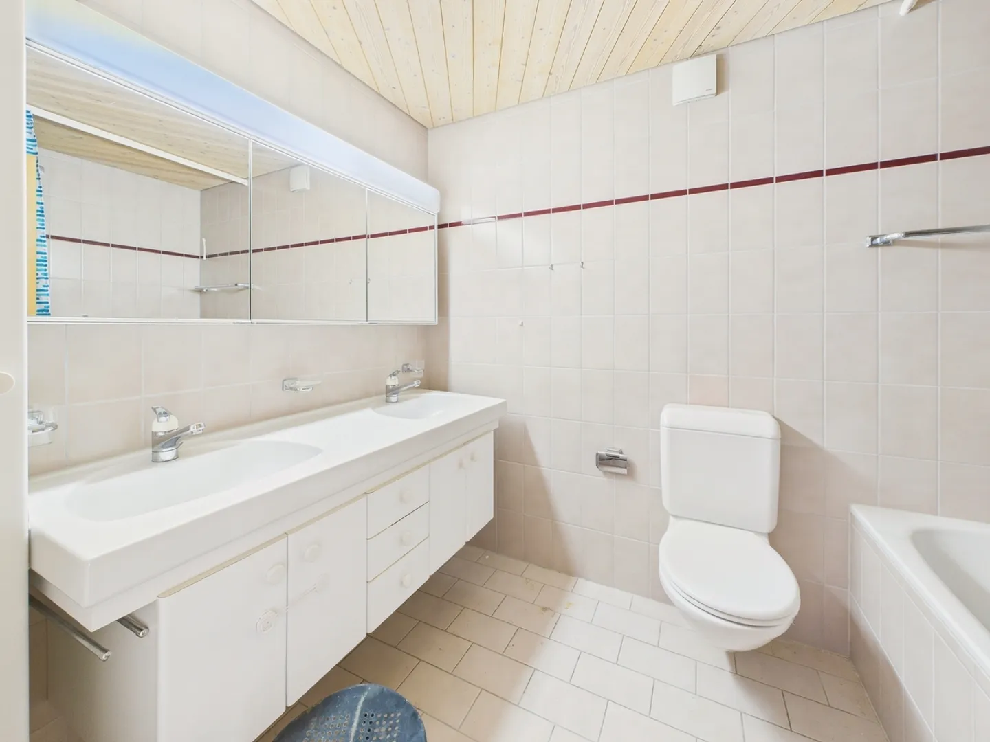 Appartamento 4.5 locali al 3° piano nel centro di Ruswil - Foto 7 di 11