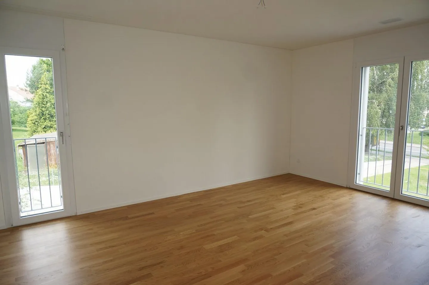 Appartamento moderno e molto grande di 4,5 locali con balcone di 15m2 - Foto 7 di 8
