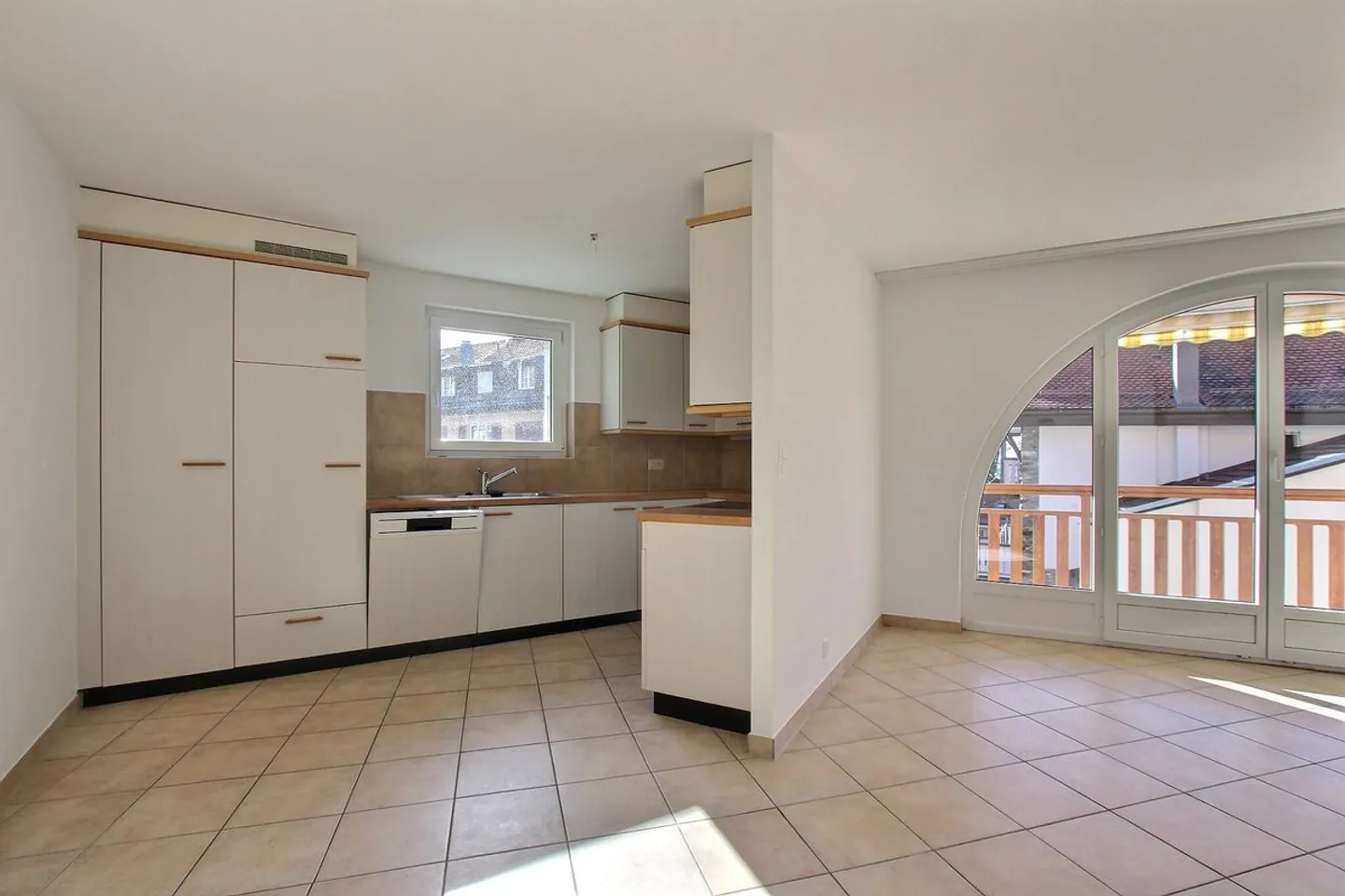 Spacious 4.5-room apartment - Photo 6 of 13