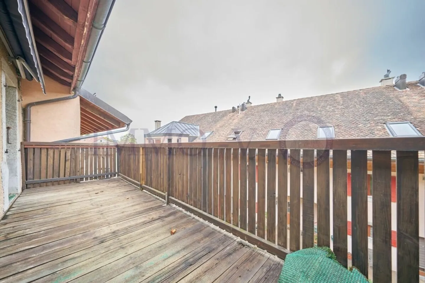 SPACIOUS TRIPLEX WITH CHARACTER AND BALCONY-TERRACE - Photo 3 of 8