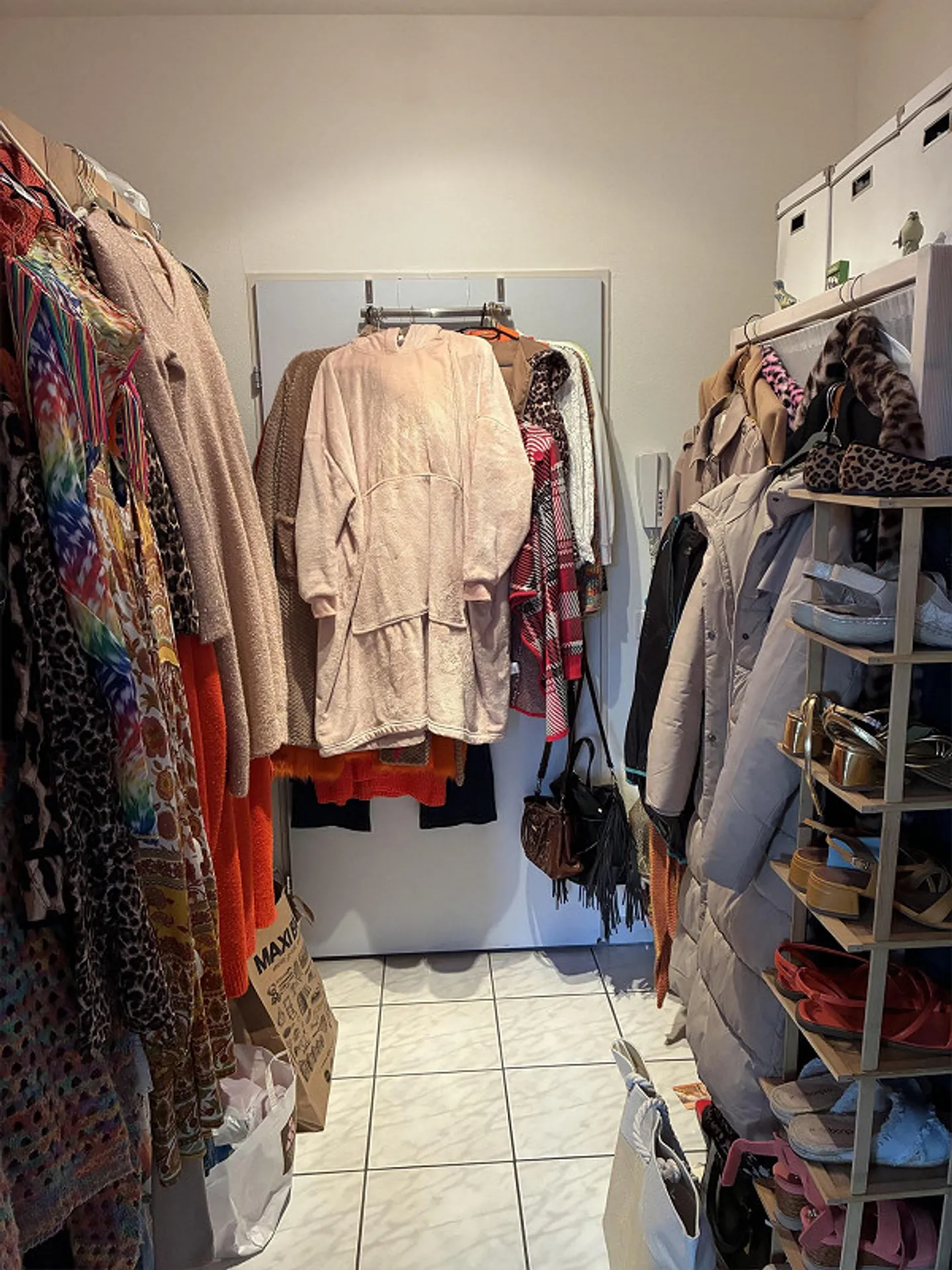 Ampio appartamento 1-camera, luminoso, vicino al Reno e a Claraplatz - Foto 5 di 8