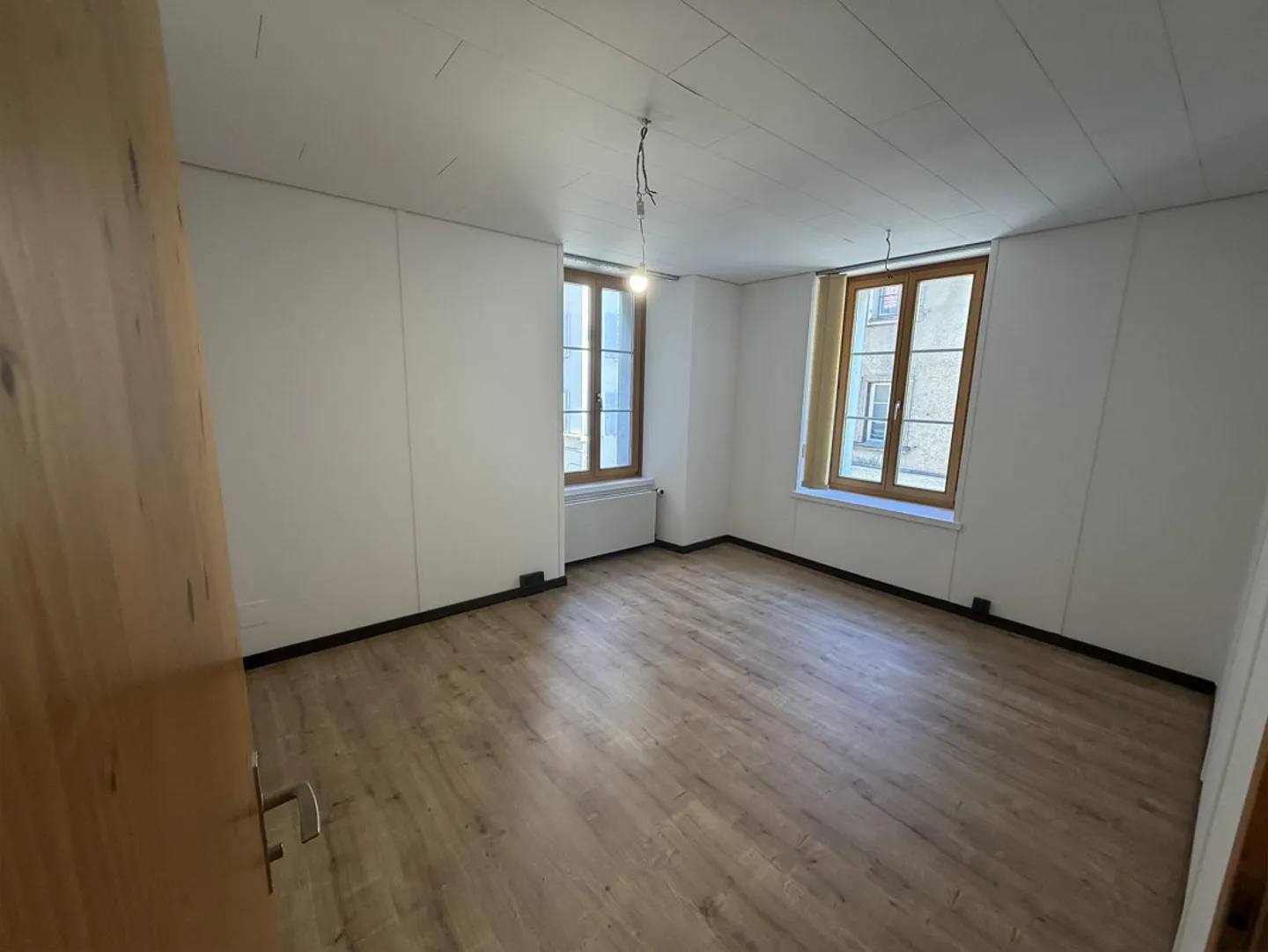 Charmante 3.5-Zimmer-Wohnung in historischem Altbau in Altdorf - Photo 6 sur 7