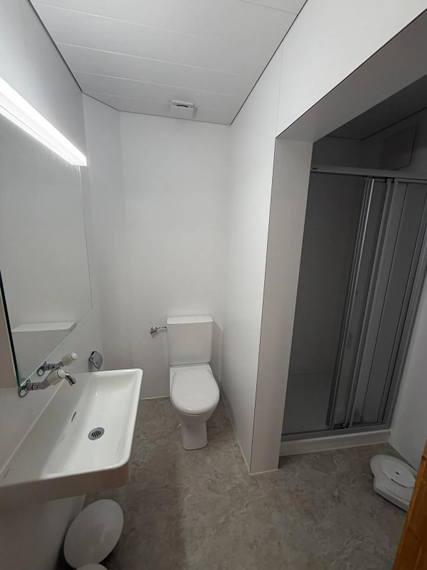 Charmante 3.5-Zimmer-Wohnung in historischem Altbau in Altdorf - Photo 3 sur 7