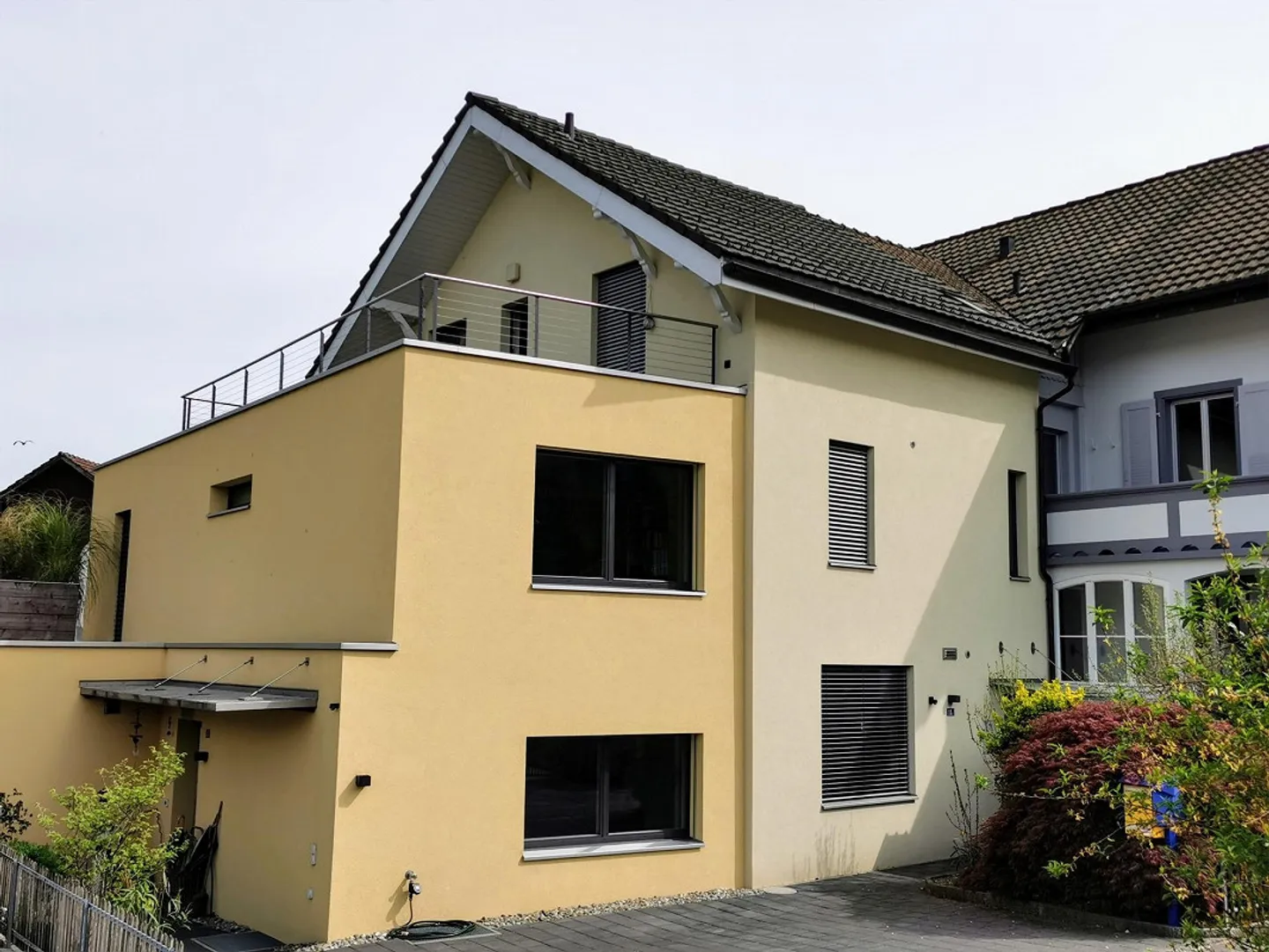 Vivere unico nel centro del villaggio di Sissach con giardino - Foto 1 di 12
