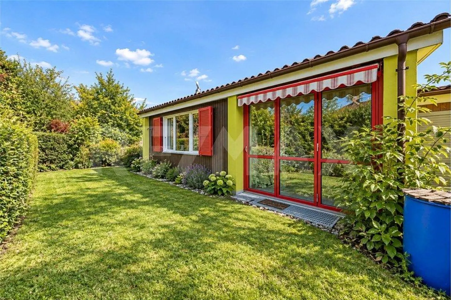 5½-Room Single-Family House with Renovation Needs and Expansion Potential - Photo 3 of 13