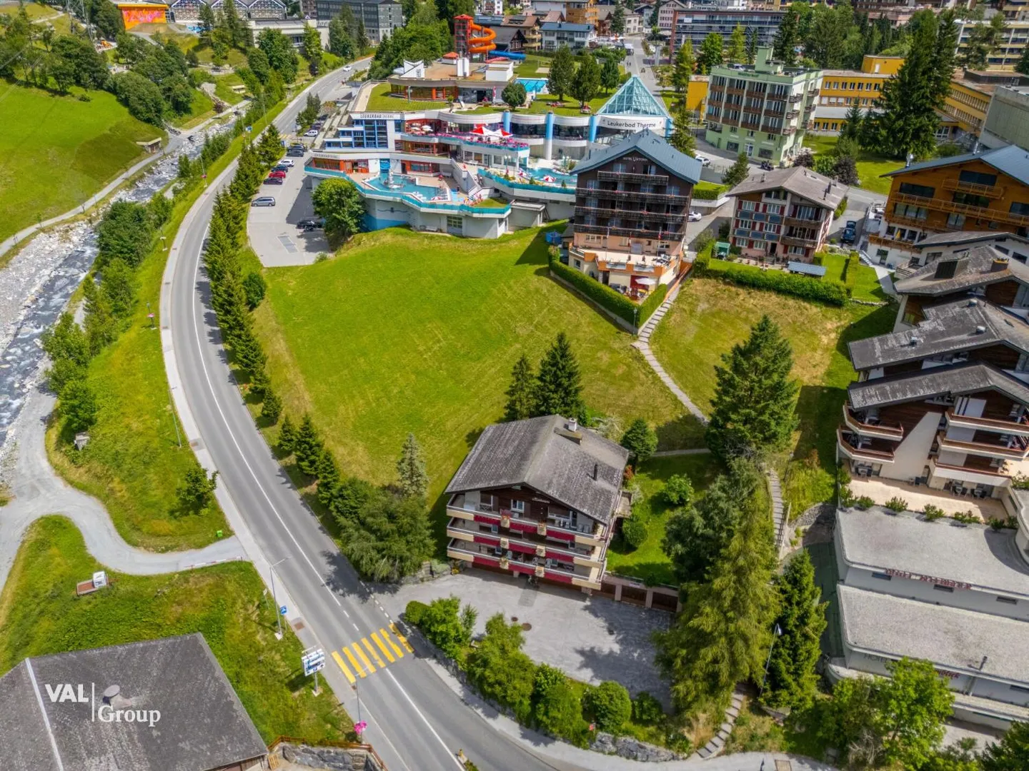 Au cœur de Leukerbad : potentiel de développement de haut niveau - Photo 6 sur 6