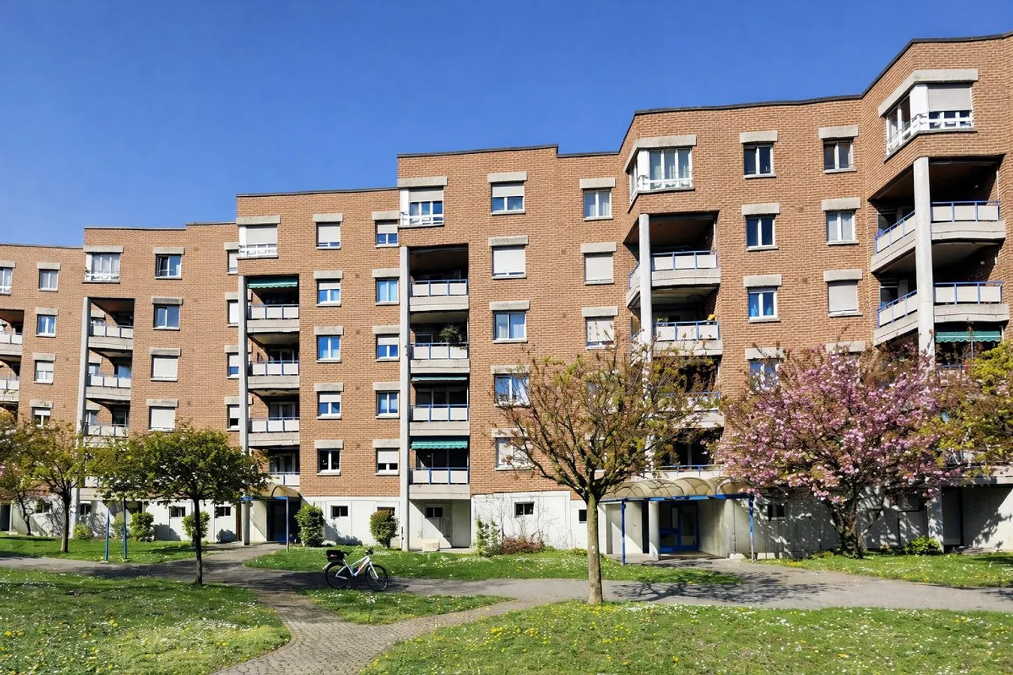 Geräumige Familienwohnung in Zollweiden - Foto 1 von 12