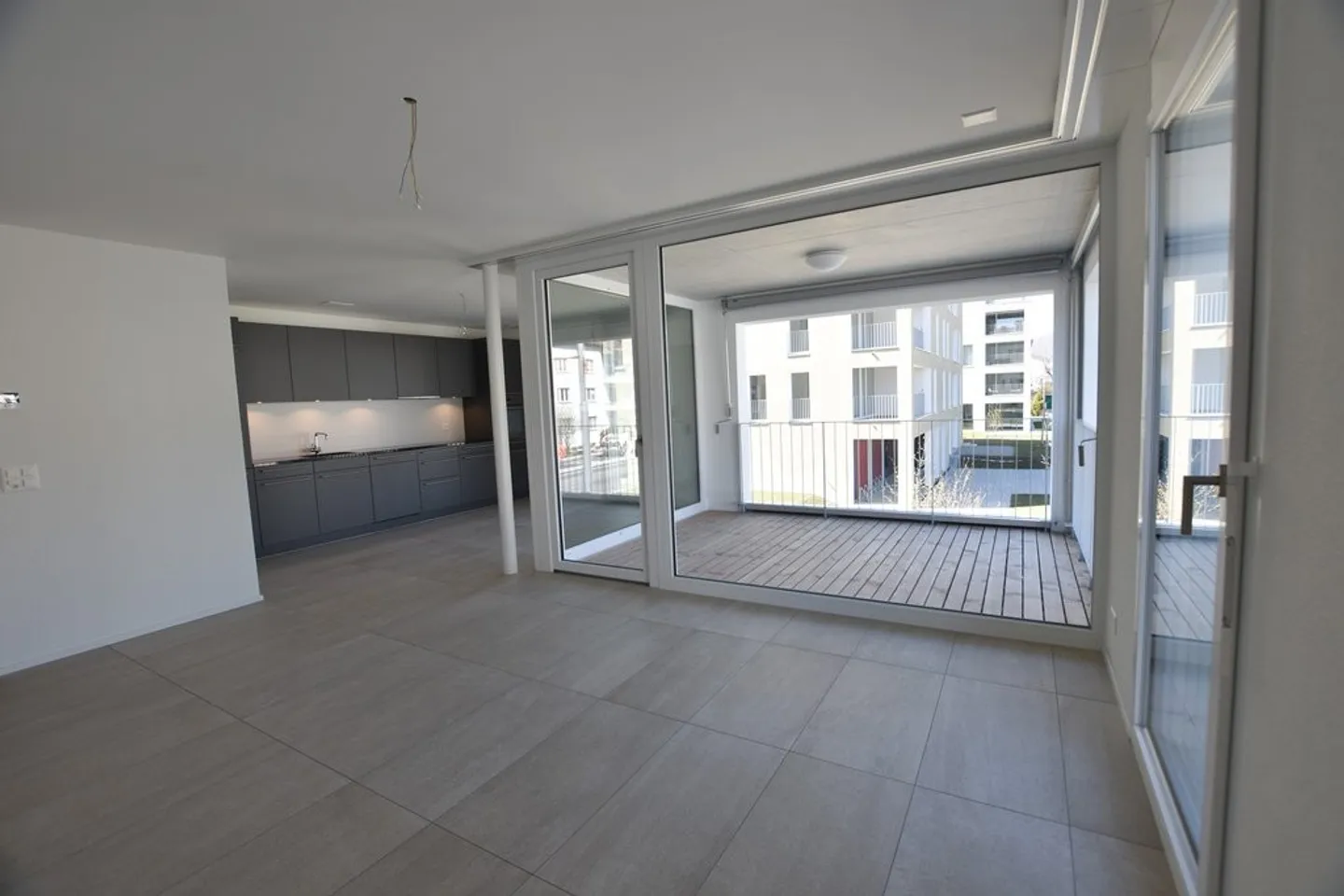 Appartement 3.5 pièces au Jardin du Paradis - Photo 3 sur 12
