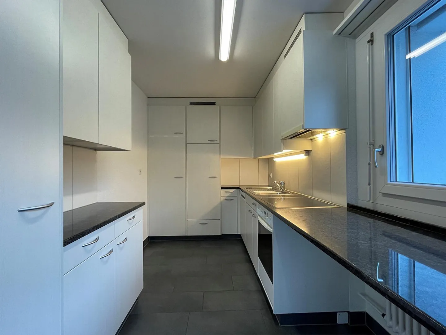 Près du centre-ville de Baden | La Limmat pratiquement à votre porte - Photo 4 sur 8