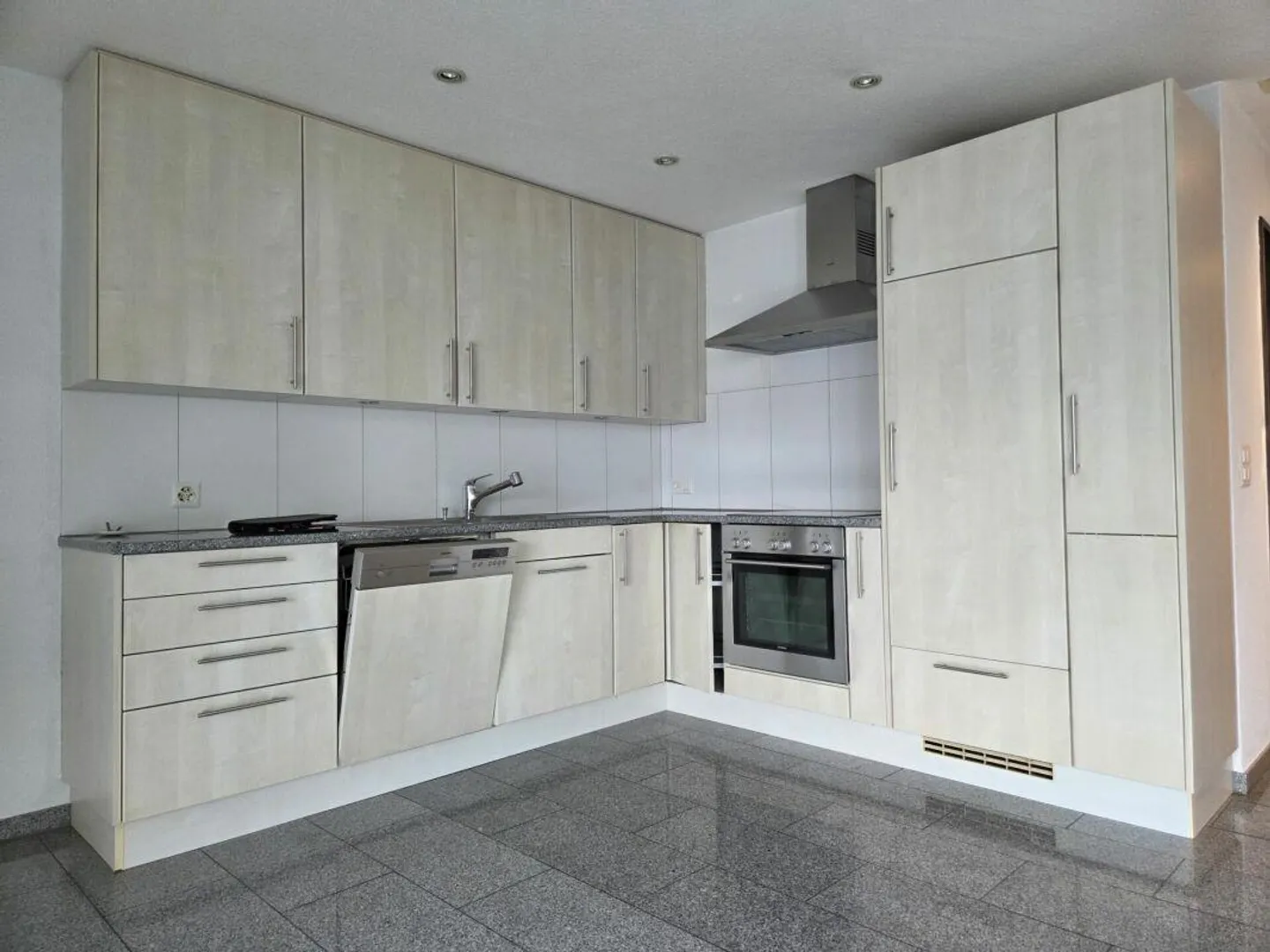 Charmante 5.5 Zimmerwohnung - Foto 2 von 11