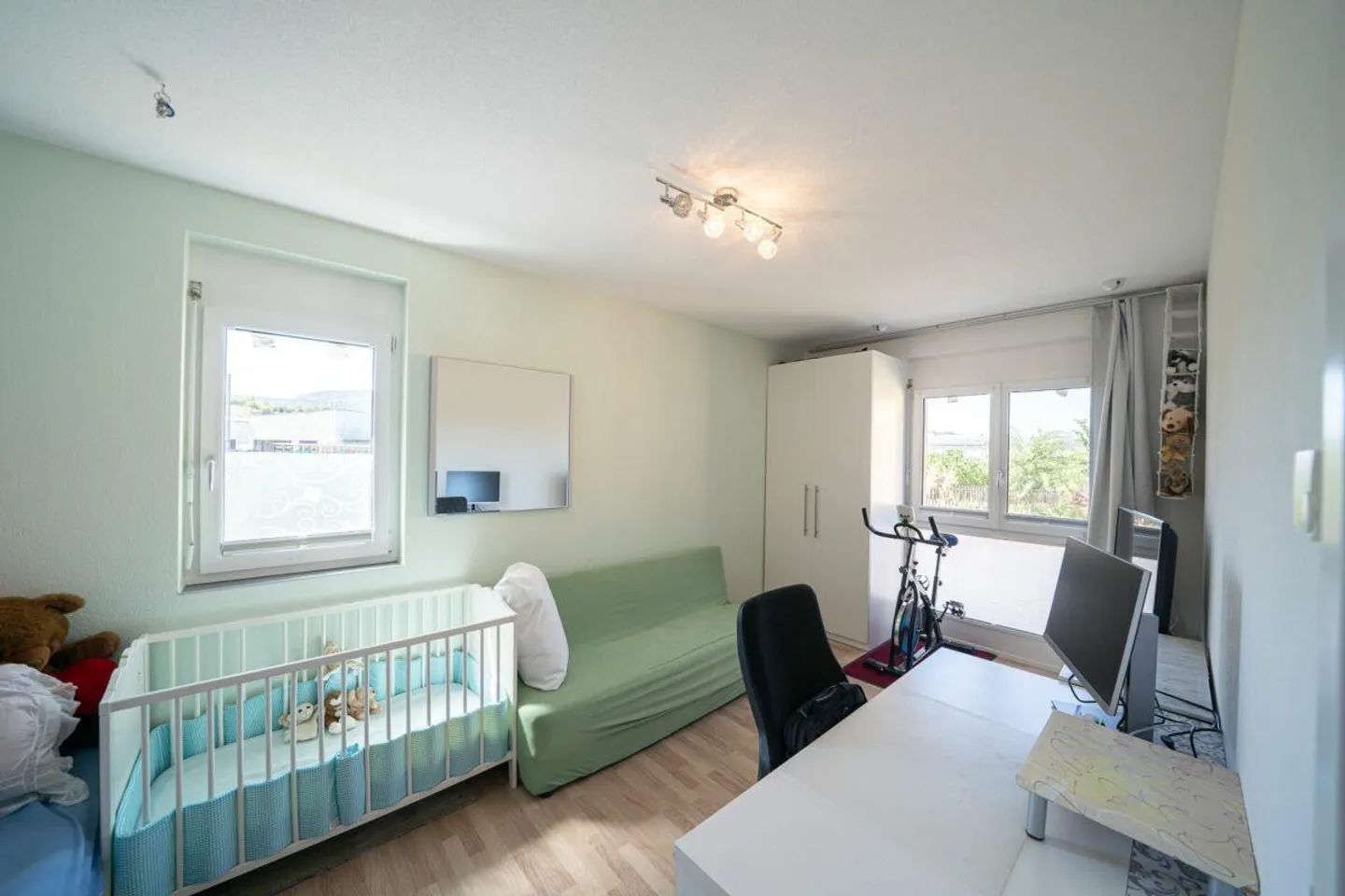 Modernes Reiheneinfamilienhaus mit Garten - Foto 9 von 13