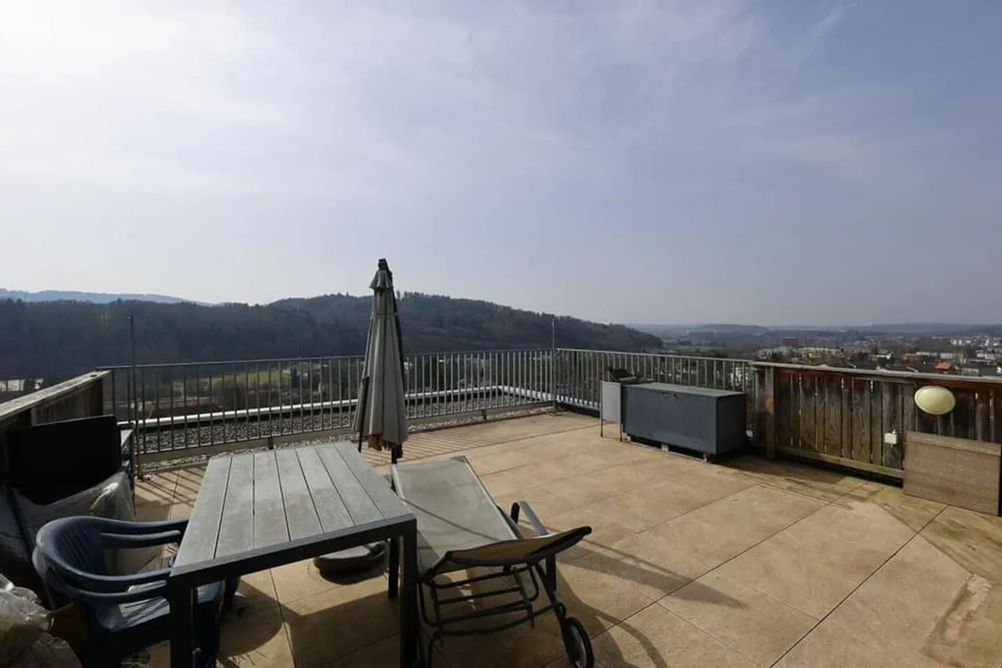 Dachgeschoss-Duplex mit 3,5 Zimmern und Dachterrasse - Foto 5 von 13