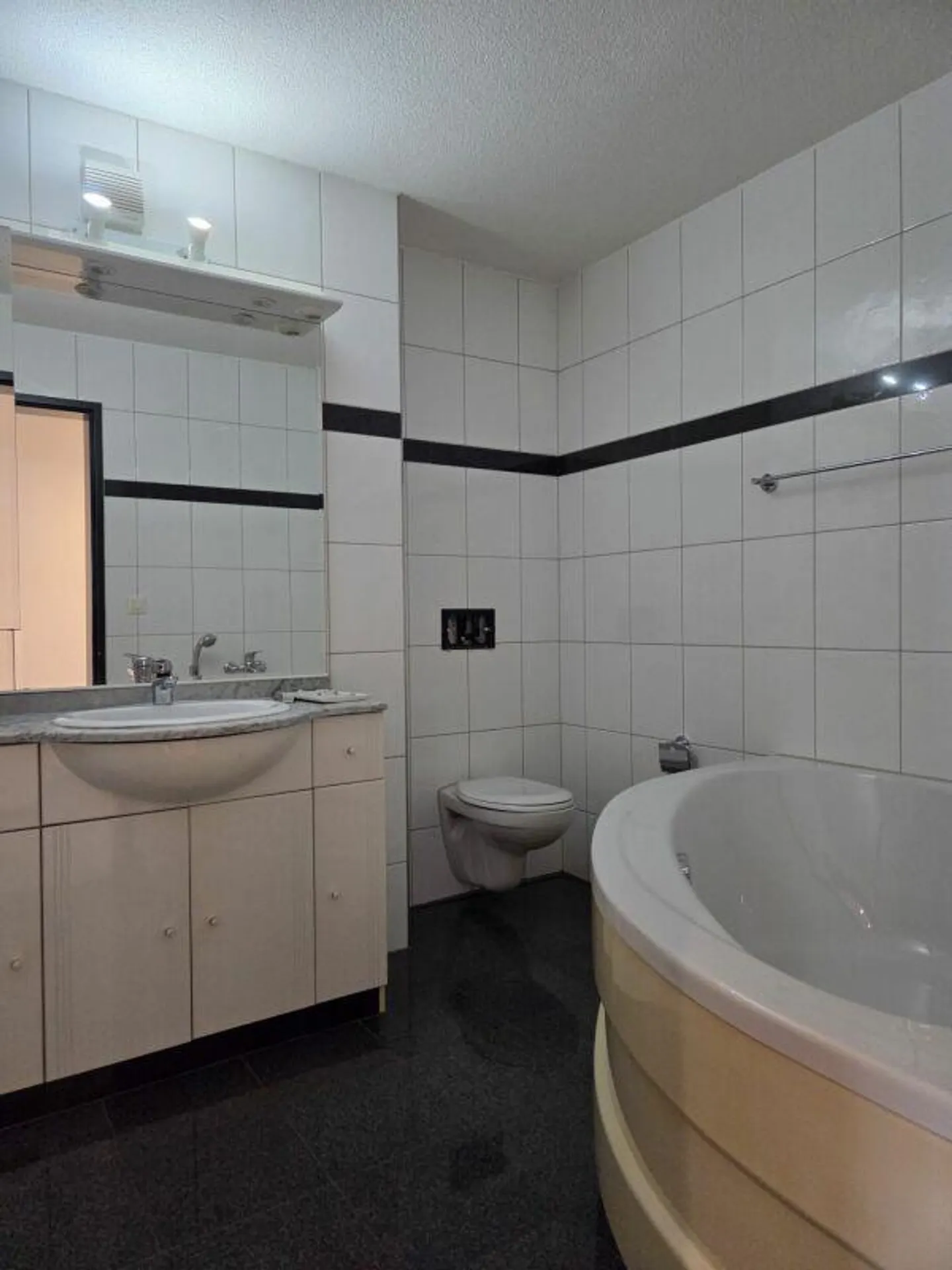 Charmante 5.5 Zimmerwohnung - Foto 8 von 11