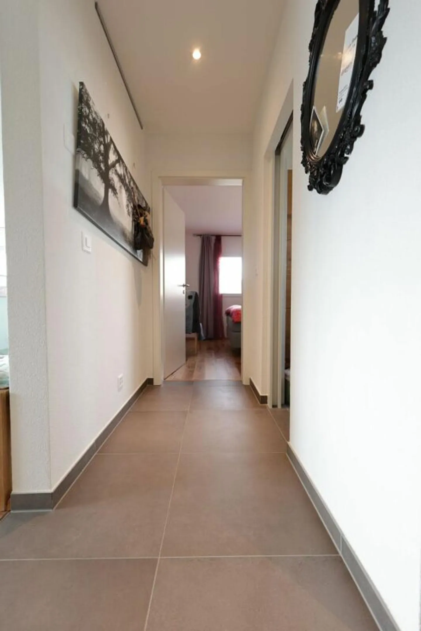 Dachgeschoss-Duplex mit 3,5 Zimmern und Dachterrasse - Foto 8 von 13