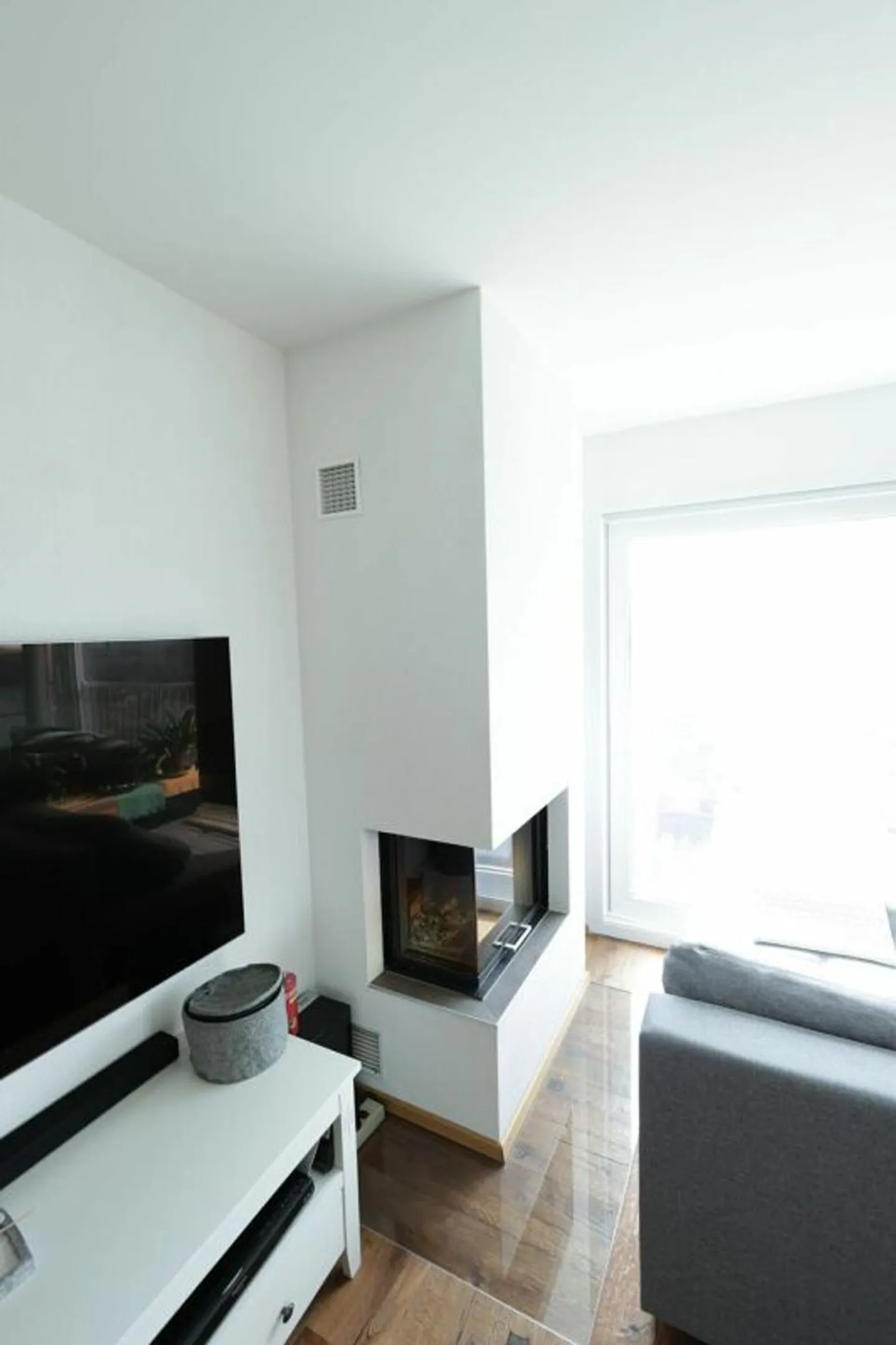 Dachgeschoss-Duplex mit 3,5 Zimmern und Dachterrasse - Foto 9 von 13