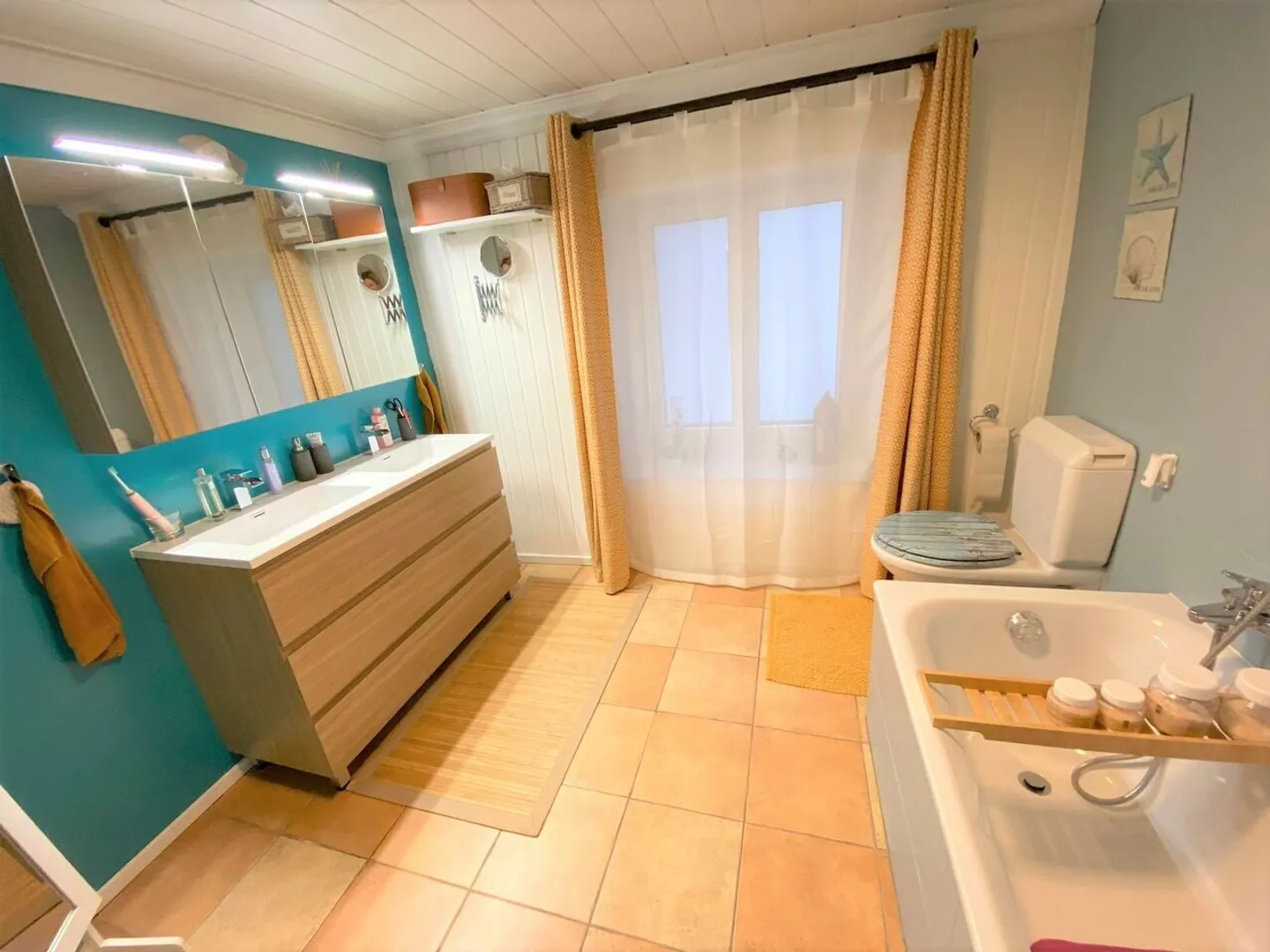 Charming Family Home in Movelier - Photo 8 of 13