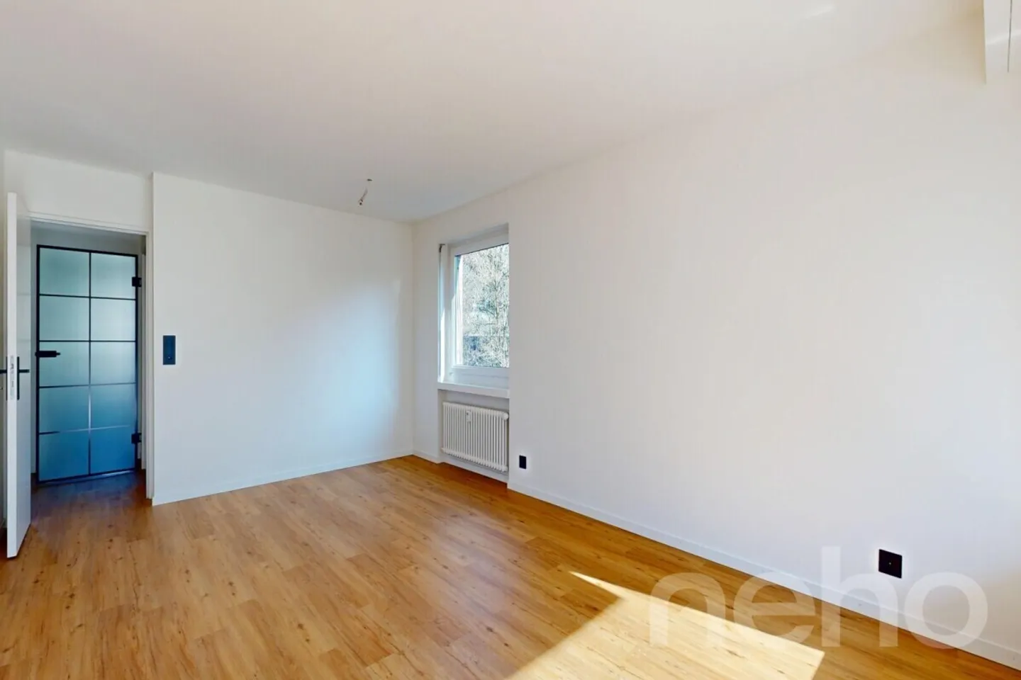 Appartement entièrement rénové avec balcon et garage souterrain à Rheinfelden - Photo 11 sur 12