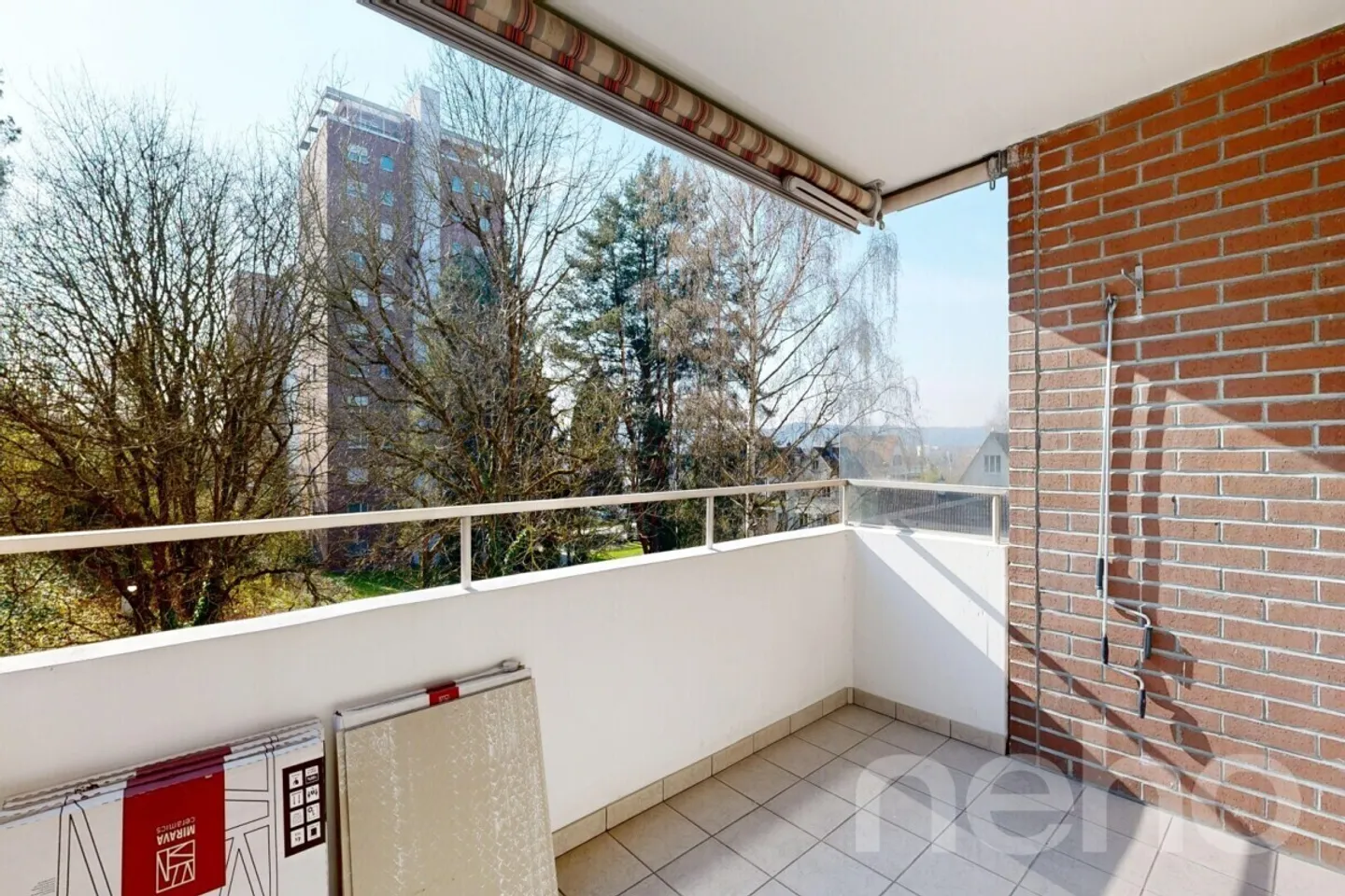 Appartement entièrement rénové avec balcon et garage souterrain à Rheinfelden - Photo 12 sur 12