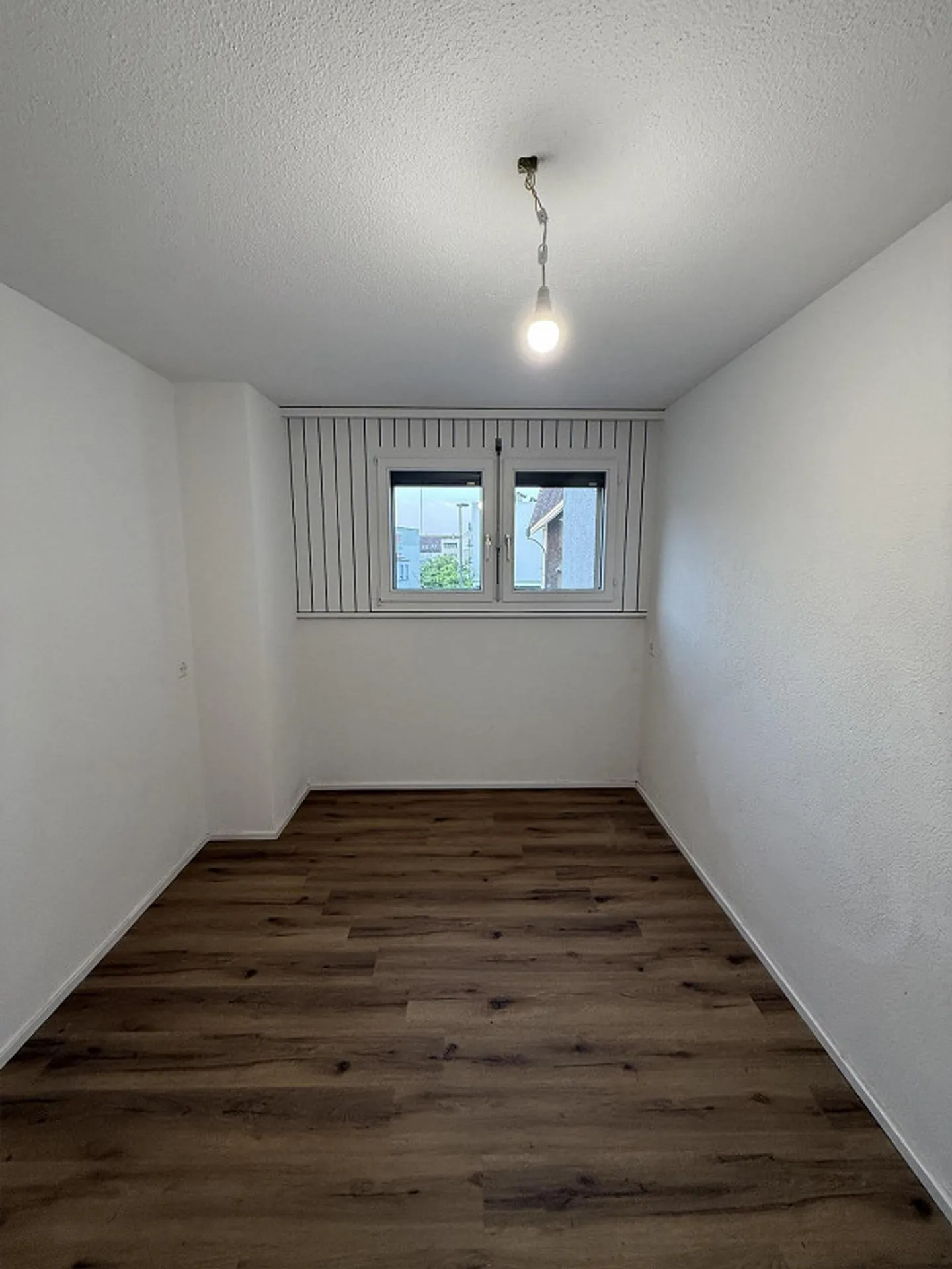 Première occupation après rénovation – appartement de 3,5 pièces au cœur du village - Photo 11 sur 15