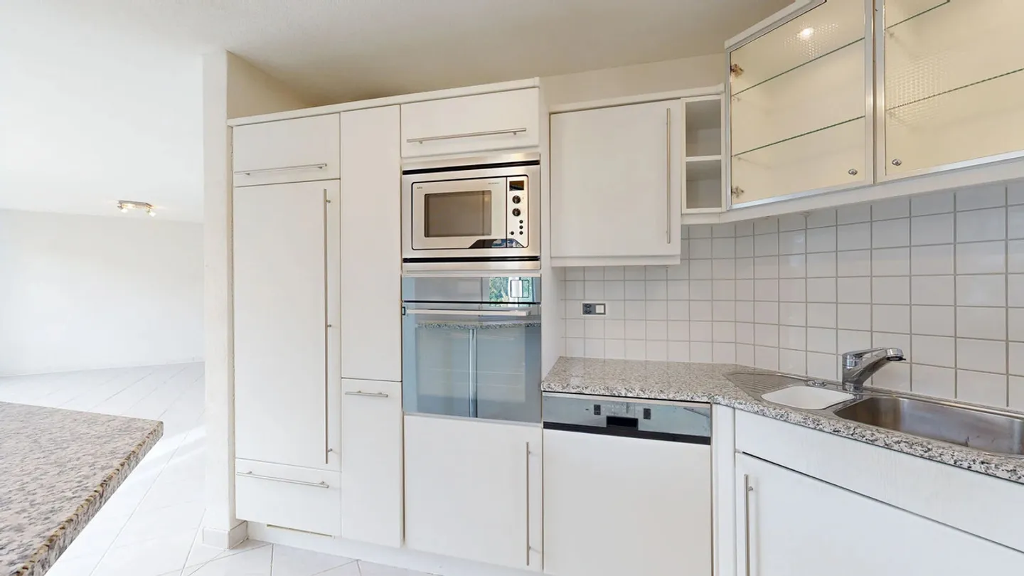 Casa bifamiliare adatta alle famiglie con camino e garage di 6,5 stanze - Foto 3 di 23