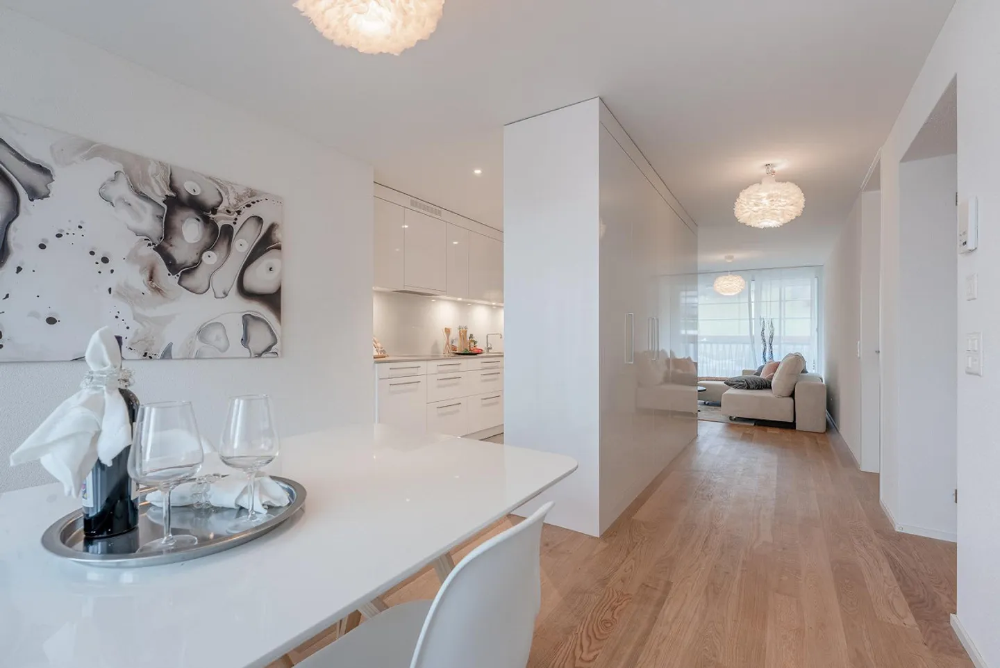 Moderne Wohnung in Schaffhausen - Foto 2 von 8