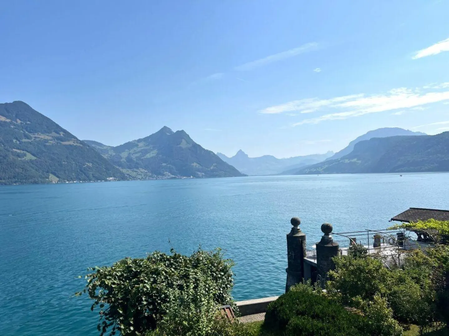 Newly renovated 3.5-room apartment with beautiful views in Beckenried - Photo 8 of 12