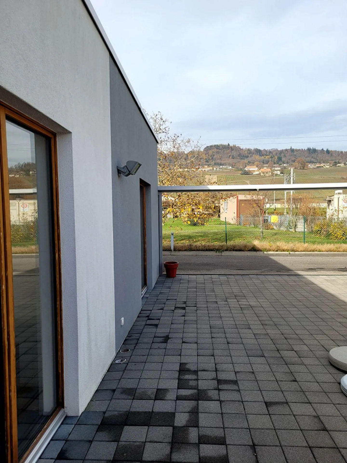 Modernistisches Haus für Selbständige - Foto 18 von 20
