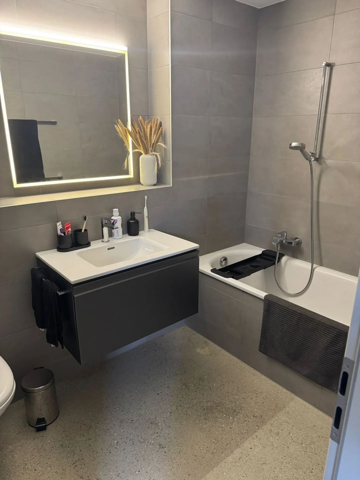 Appartement spacieux 4.5 pièces - Photo 8 sur 8