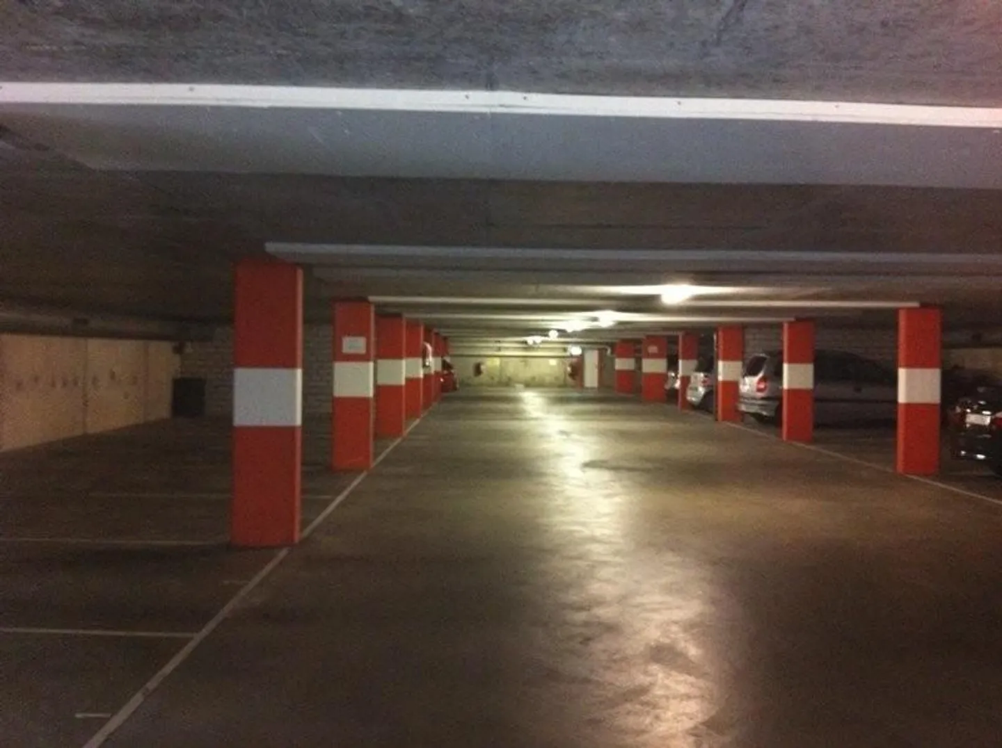 Parking space near the train station - Photo 2 of 2