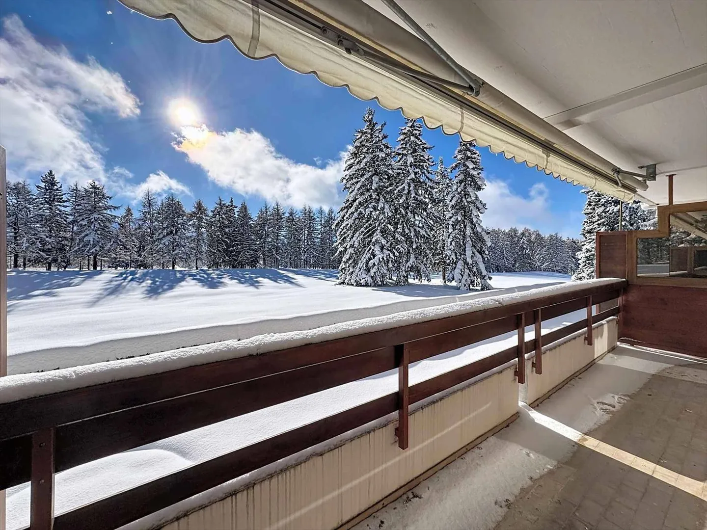 3.5-room apartment facing the golf course with a very beautiful view - Photo 2 of 12