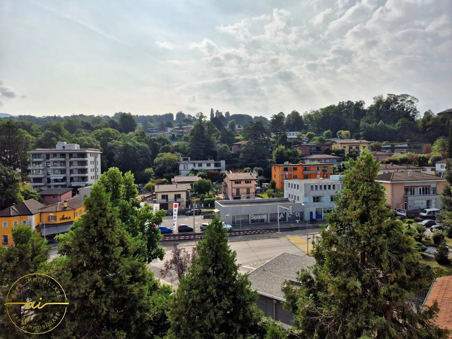 PRATISCHES 3.5-ZIMMER-APARTMENT IN ZENTRALER LAGE - MENDRISIO - Foto 3 von 13