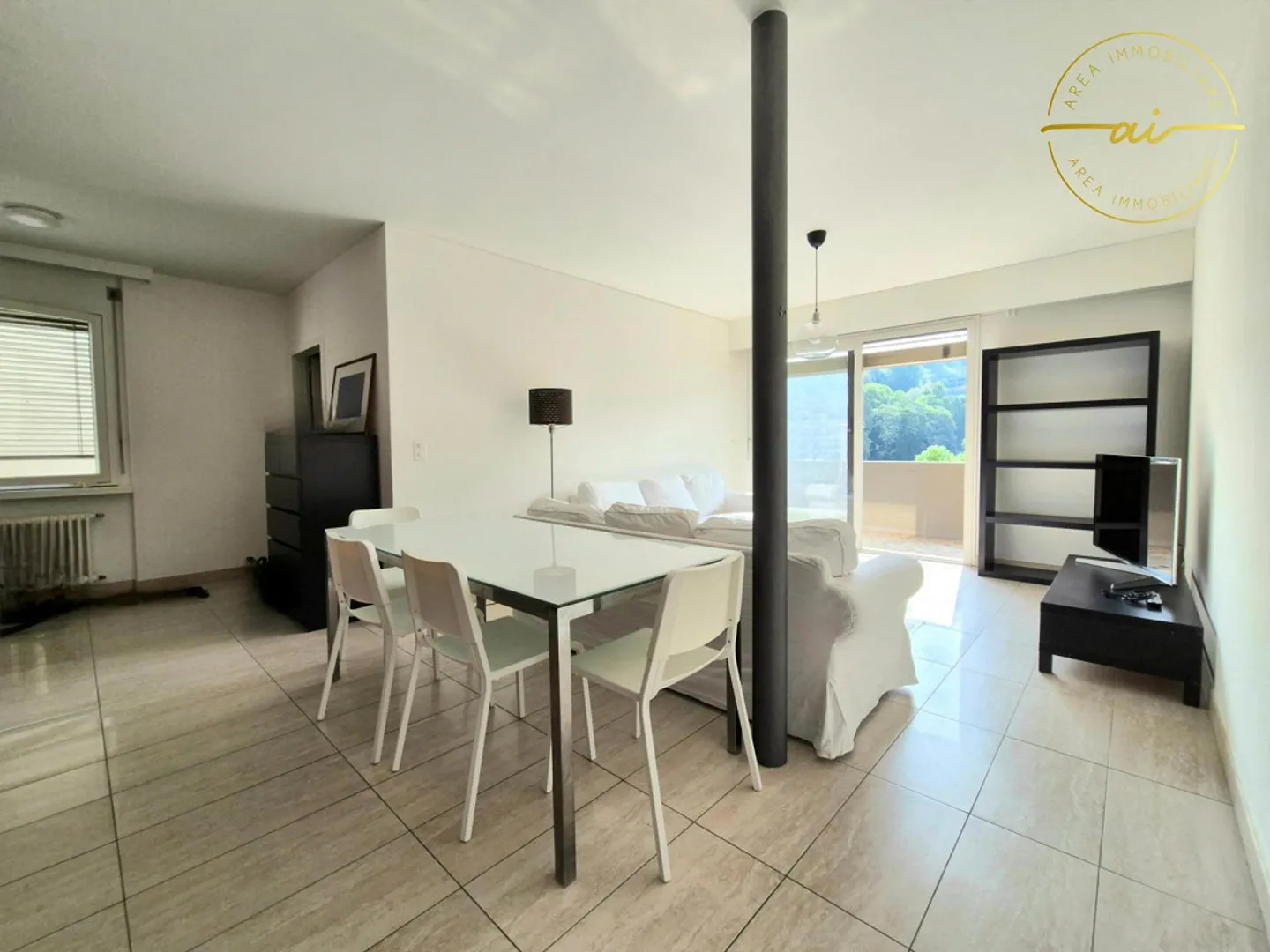 PRATISCHES 3.5-ZIMMER-APARTMENT IN ZENTRALER LAGE - MENDRISIO - Foto 4 von 13