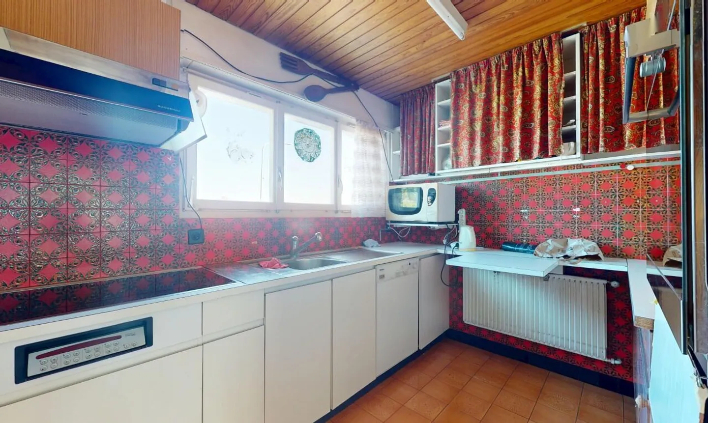 Bella casa familiare con 6,5 stanze, giardino e vista mozzafiato! - Foto 10 di 13