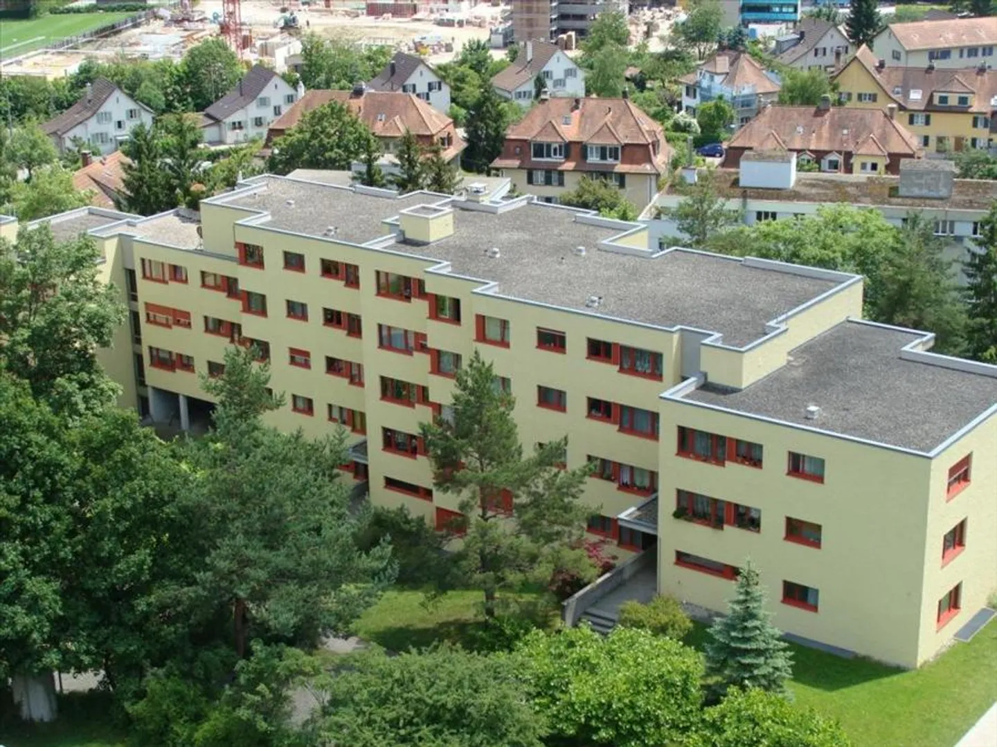 Charmante Wohnung in Oberwinterthur - Foto 2 von 7