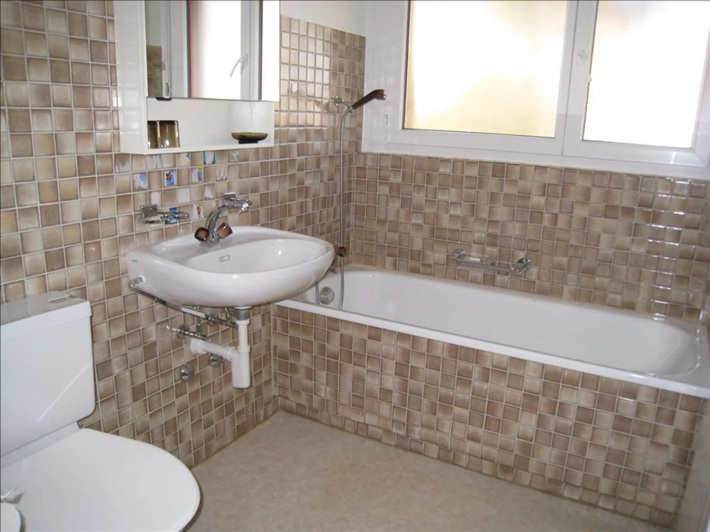 Charmante Wohnung in Oberwinterthur - Foto 6 von 7