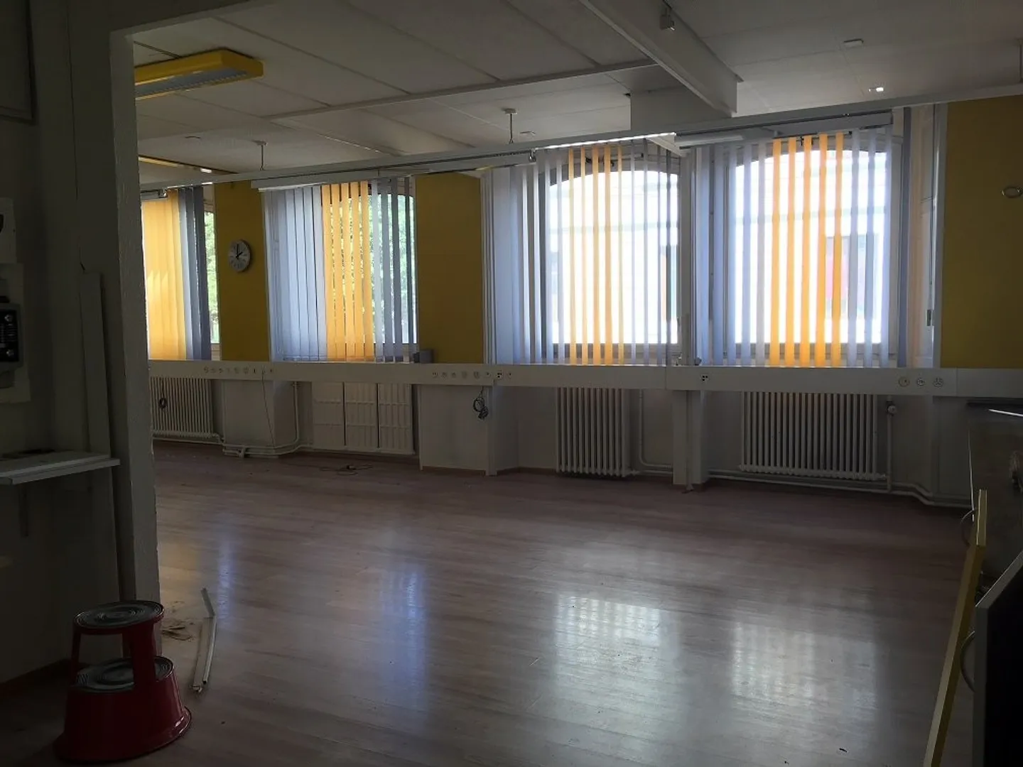 SPAZIO DI 200 M2 - Foto 2 di 5