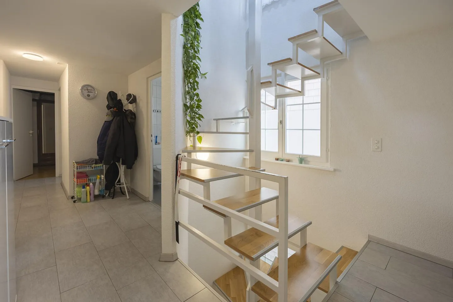 Versatile Single-Family House with Apartment - Photo 8 of 13