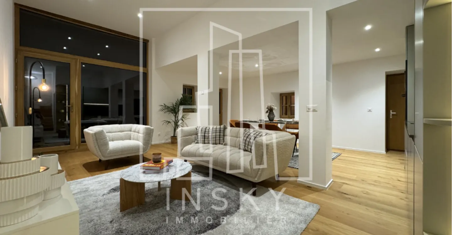 Außergewöhnliches, vollständig renoviertes Triplexhaus mit 5,5 Zimmern - - Foto 3 von 7